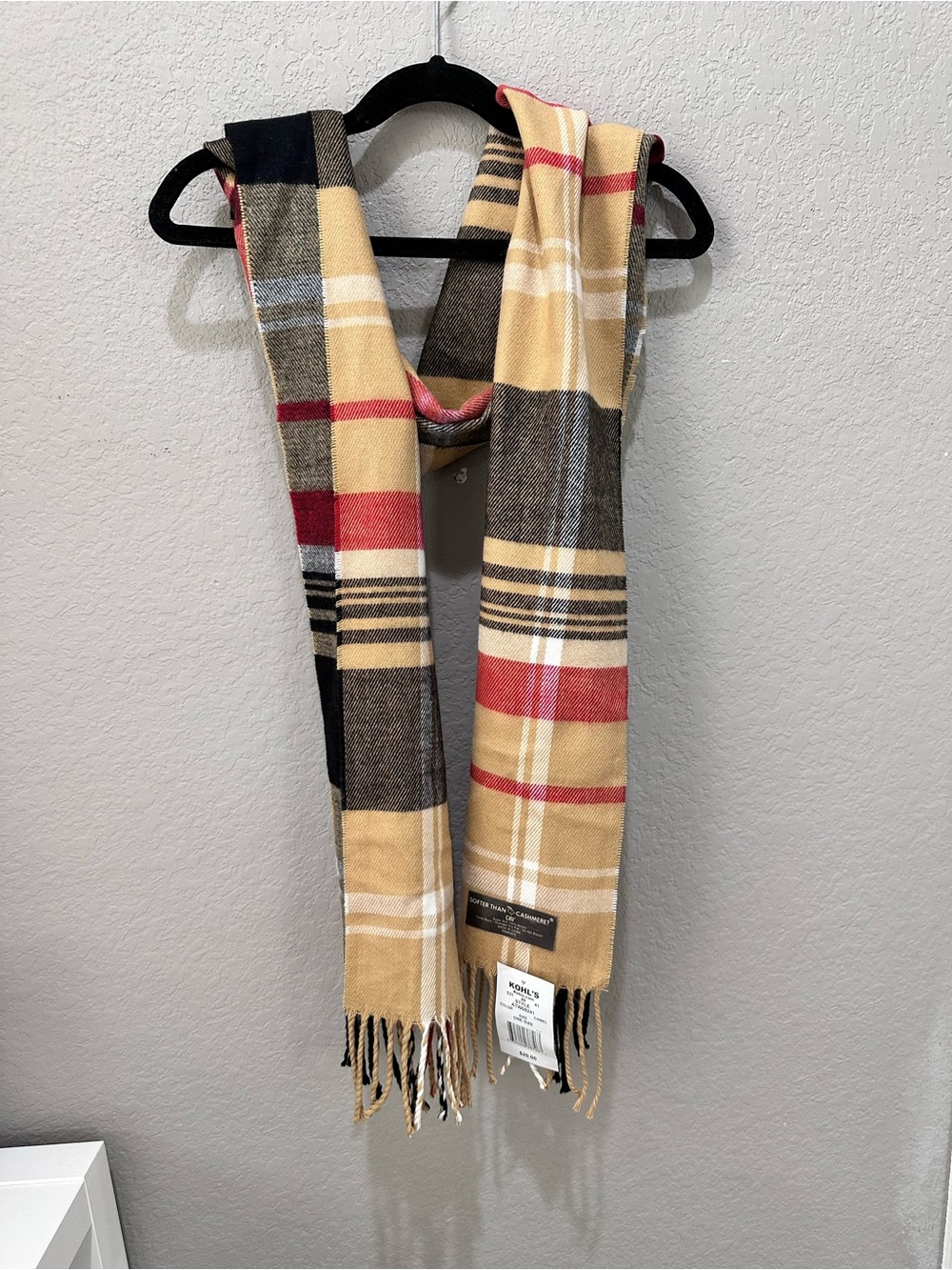 Unisex NWT D&Y Softer Than Cashmere Camel Plaid Fringe Scarf